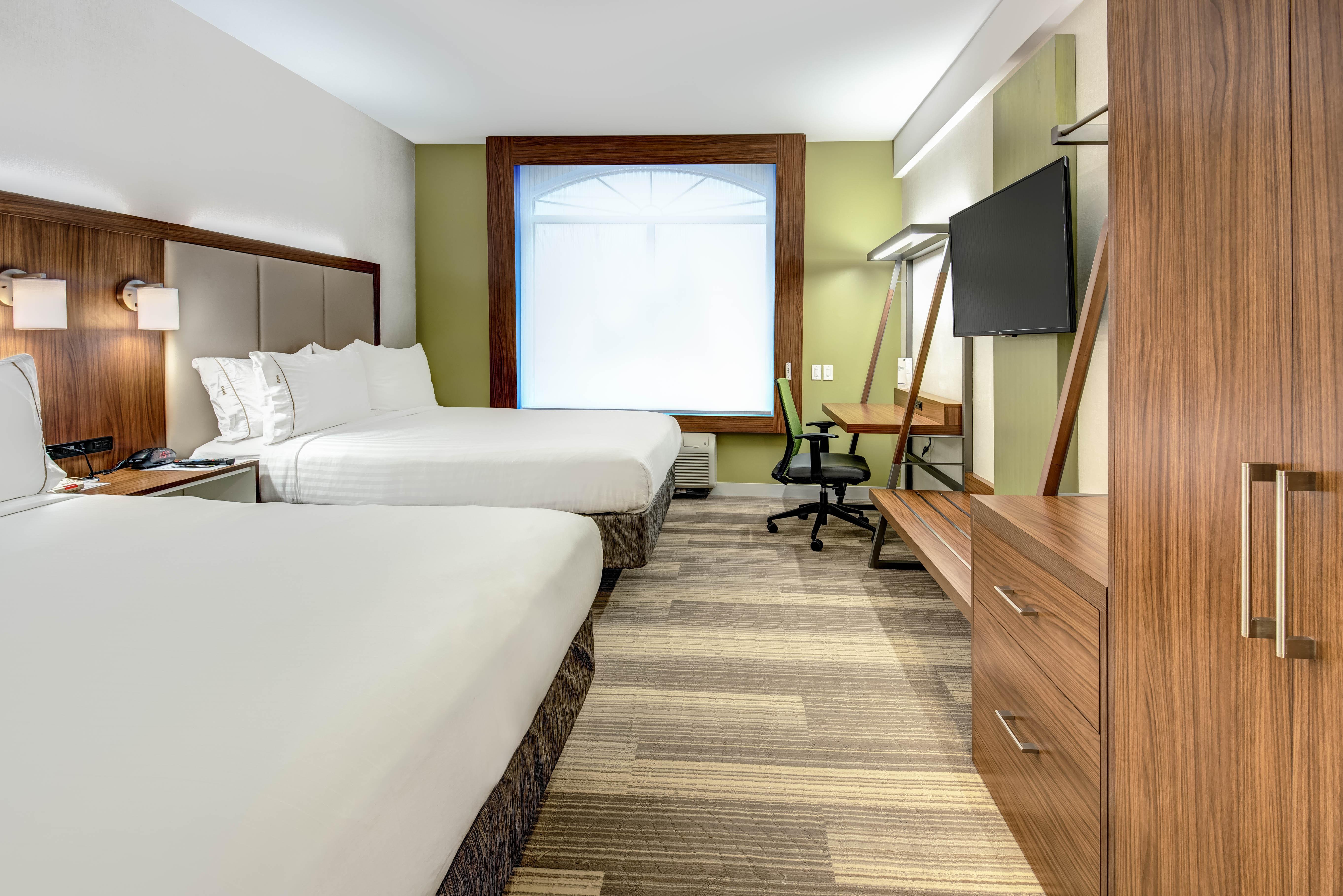 Hotel Express Woodbridge By Ihg